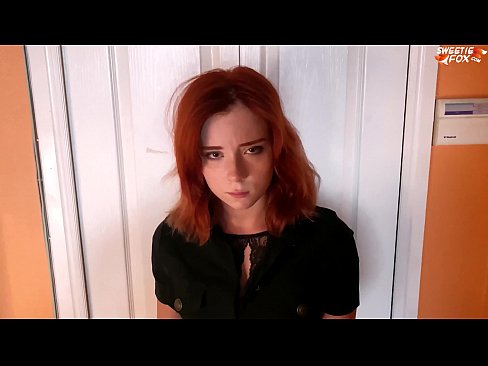 ❤️ Zaštitar kaznio zgodnu ženu zbog krađe - sperma u usta ❌ Jebeni video kod nas ❌❤